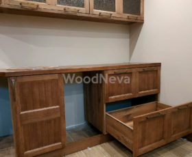 Деревянные кухонные фасады: комфорт и стиль