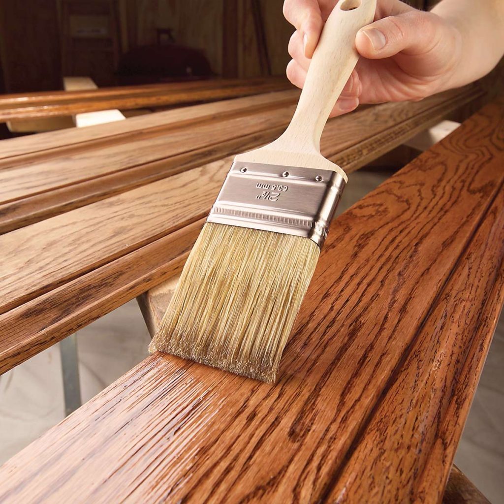 Как покрывать лаком деревянные изделия | WoodNeva